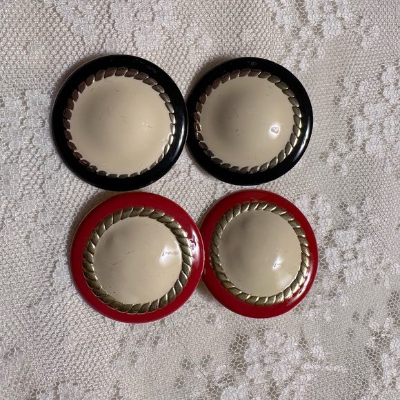 Jewelry - Vintage Red and Black Button Clip On Earrings Gold Toned